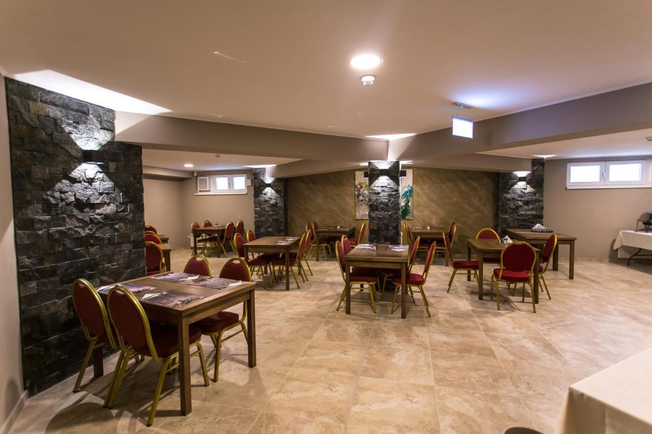 Panorama Boutique Hotel Сфинту-Ґеорґе Екстер'єр фото